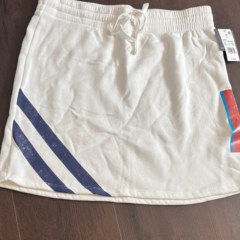 White Athletic Skort with Navy Diagonal Stripes